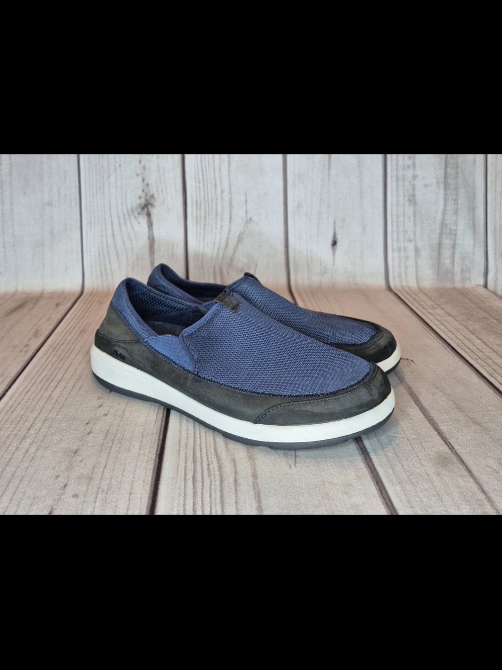 OluKai Makia Mesh Men's Size 12 Slip-On Sneakers Blue  w/ Black Leather